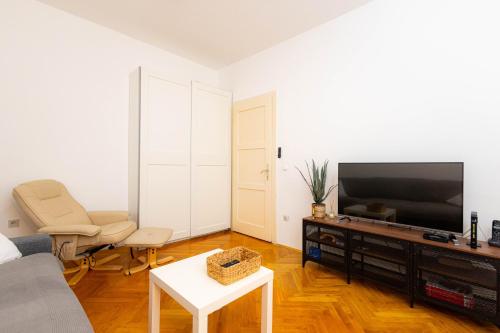 Koki's nest - Cozy apartment with terrace in Oldtown, near the beach