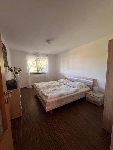 Katil atau katil-katil dalam bilik di Apartmán Sadová 430
