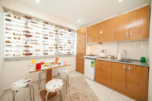 Dapur atau dapur kecil di Zengin City Hotel