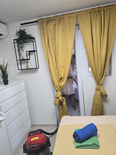 Φωτογραφία από το άλμπουμ του Paloma 2-Min Walk to Beach, King Bed, Ensuite, Outdoor Hotspa σε Vir