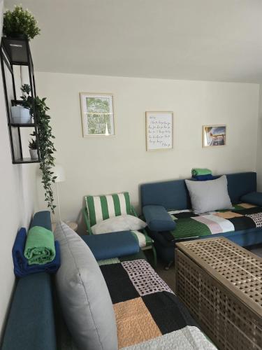 Φωτογραφία από το άλμπουμ του Paloma 2-Min Walk to Beach, King Bed, Ensuite, Outdoor Hotspa σε Vir