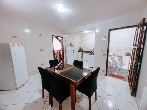 Dapur atau dapur kecil di Hostel Hermanos
