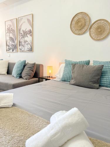 Cozy Studio with Pool Acuario
