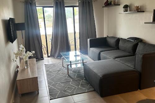 Ruang duduk di Stone Ridge Haven - Suite 1