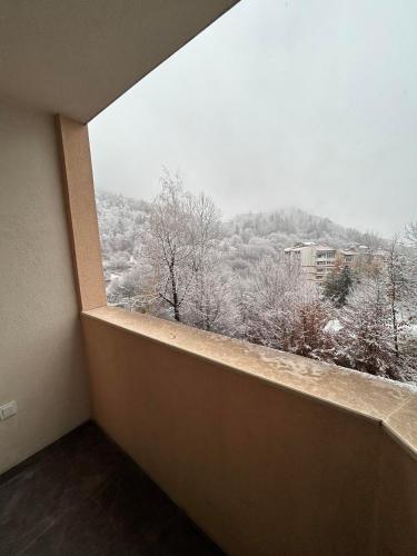 Το New & Stylish Apartment Axel with Mountain Views τον χειμώνα