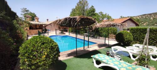 Bazén v ubytování Cortijo de las flores Cazorla nebo v jeho okolí