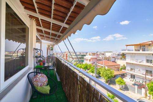 Sea-View Apt Argyroupoli, Athens