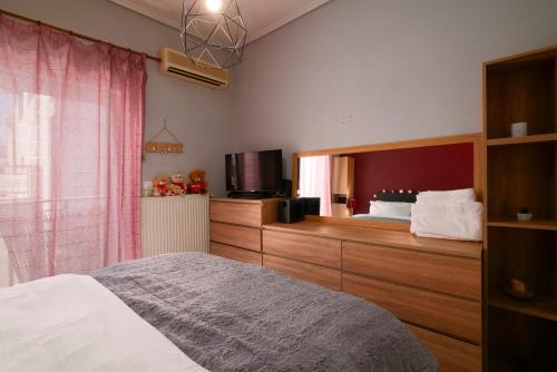 Sea-View Apt Argyroupoli, Athens