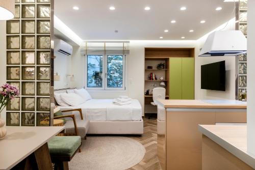 Studio Flat 21 at Evangelismos Metro STN
