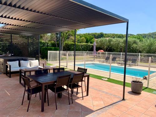 Villa Pura Vida - 6 personnes - piscine, jaccuzi et cuisine d'été