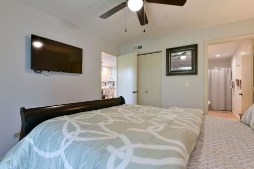 Ένα ή περισσότερα κρεβάτια σε δωμάτιο στο Beautiful Branson Getaway-Next to Silver Dollar City &Tablerock-Family Amenities