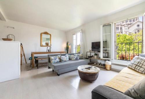 In front of Sacré Cœur - 2 Bedrooms in last floor