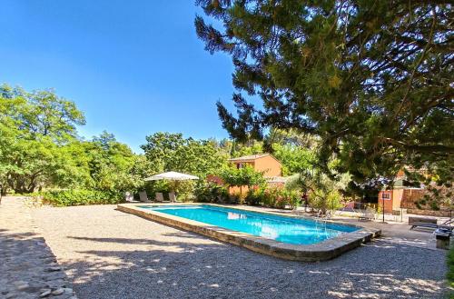 Aix en Provence charmante villa piscine cadre verdoyant 6 personnes