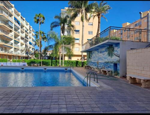 Bazén v ubytování Urban loft Valencia playa nebo v jeho okolí