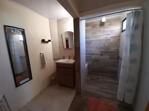 Ένα μπάνιο στο BeachBungalow Surf&Stay