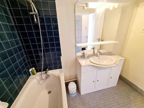 Photo de la galerie de l'établissement Grand studio cosy tout confort - Metro7 Tolbiac, à Paris