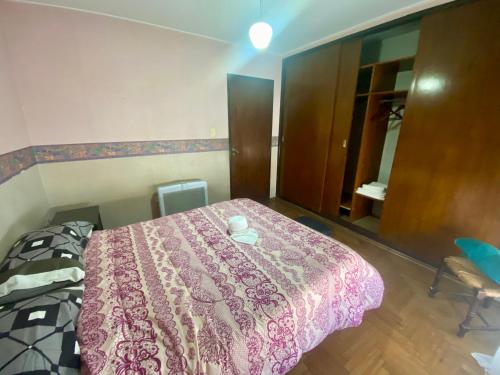 Postel nebo postele na pokoji v ubytování Julia Apparts - DEPARTAMENTO EN EL CENTRO DE LA CIUDAD