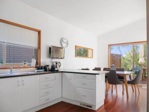 Dapur atau dapur kecil di Angie's Beach House and Spa