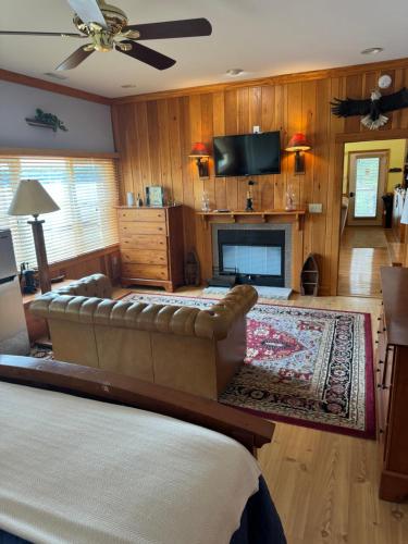 Imagen de la galería de Tranquility Lake Home, en Waterboro