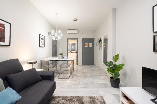 Holidays2Malaga Eduardo Ocon quiet&high Speed Wifi