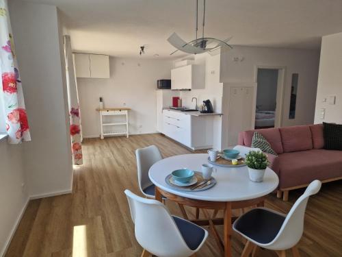 Η κουζίνα ή μικρή κουζίνα στο Apartements WaWohnen