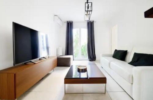 La Rotonde - Magnifique Appartement climatisé avec parking