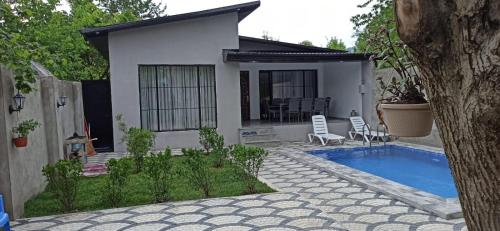 Kolam renang di atau dekat dengan New TALAH villa