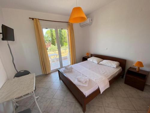 Gallery image of Pefki Apartment 4 in Artemísion