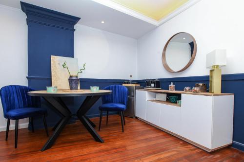 The Captain Suite