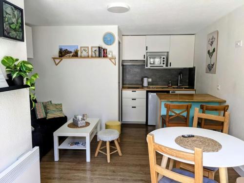 Agréable studio dans résidence calme sous les pins