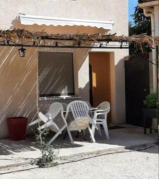 Gîte entre lac, rivière et mer