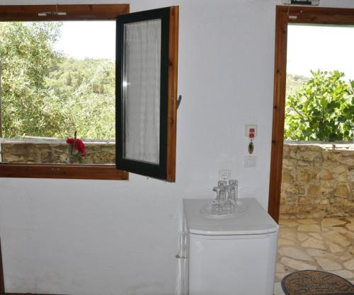 Fotografie z fotogalerie ubytování Adamantia Newly Built Small Apartment A1 v destinaci Gaios