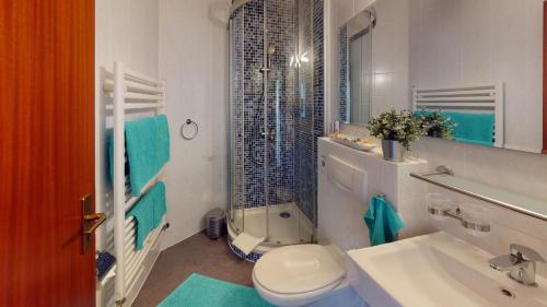 Bilik mandi di Apartments am Sund
