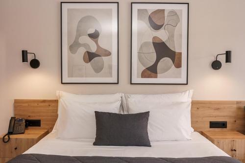 Postel nebo postele na pokoji v ubytování Filoxenia Hotel Zakynthos