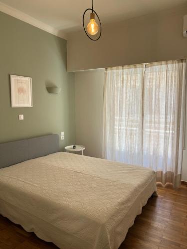 Central escape- Bright New apt