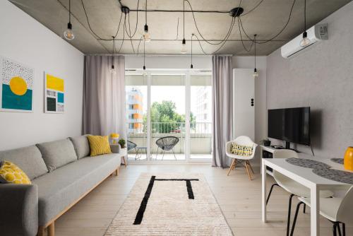 Lotnisko Chopina Stylish Studio by BookingHost