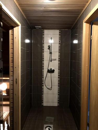Ένα μπάνιο στο Small Cozy Otepää Retreat with sauna