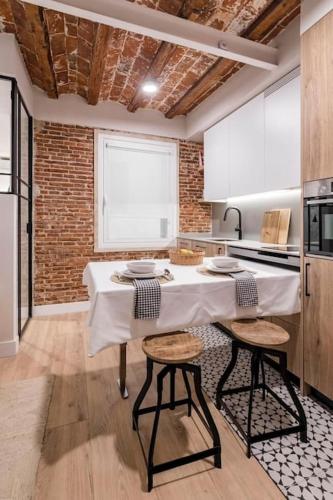 Elegant apartment in Austrias neighborhood CON10