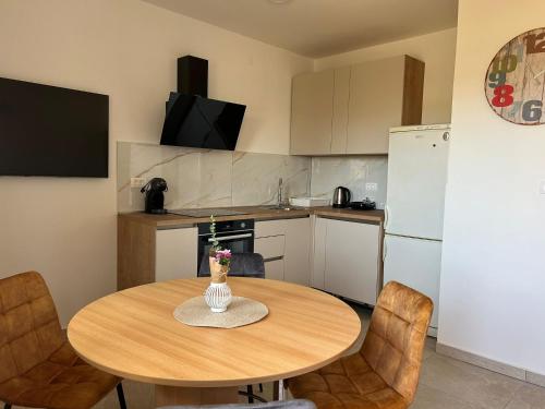 Gallery image of Apartman MARITA in Jezera