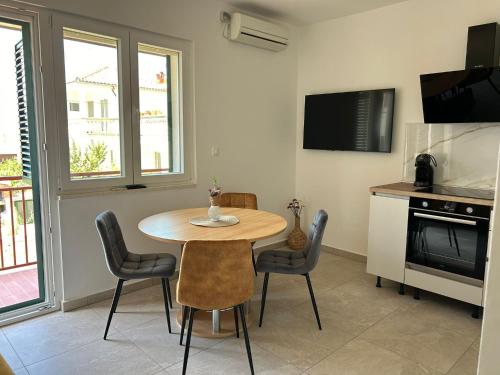 Η κουζίνα ή μικρή κουζίνα στο Apartman MARITA