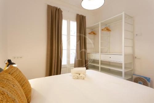 Urban Retreat near Sagrada Familia - Eixample District