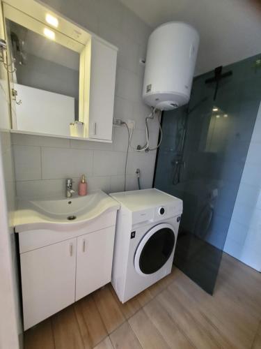 N&M Apartments