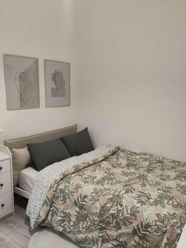 New Charming Comfortable Appartement in Paris 10-Near Metro（パリ 