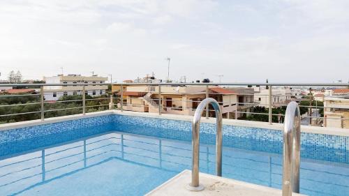Contemporary Maisonette with Sea View Roof Terrace