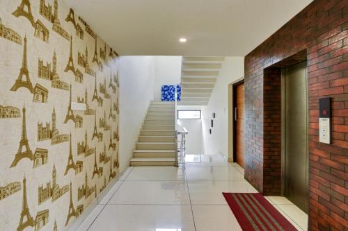 カンヌールにあるHotel O AURA RESIDENCYのギャラリーの写真