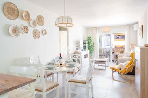 Koti Rentals - Playa Santa Ana
