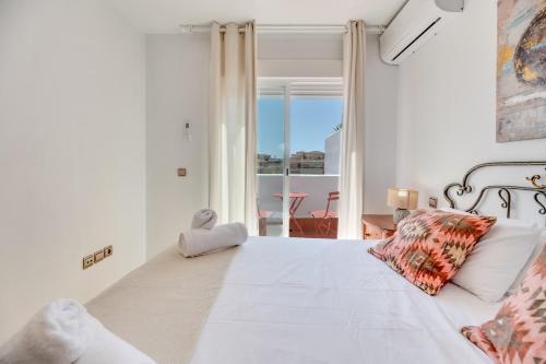 VB Quilla 3BR Duplex w Sea Views