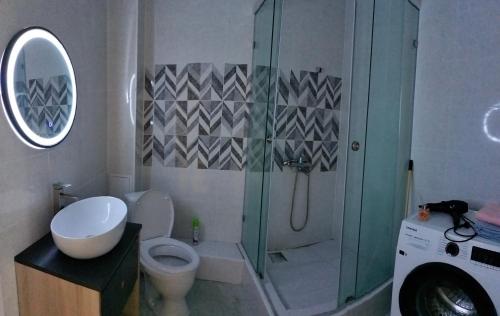 2ком Евро Батыс2 tesisinde bir banyo