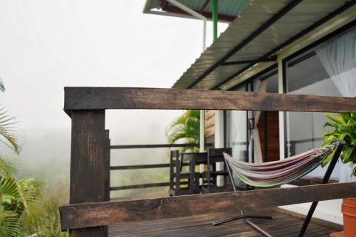 Un balcón o terraza de Hospedaje Mirador La Aurora Filandia