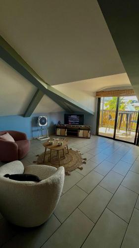 Tropical suite - T2 Flamboyant - Saint-Pierre - 5min de la plage